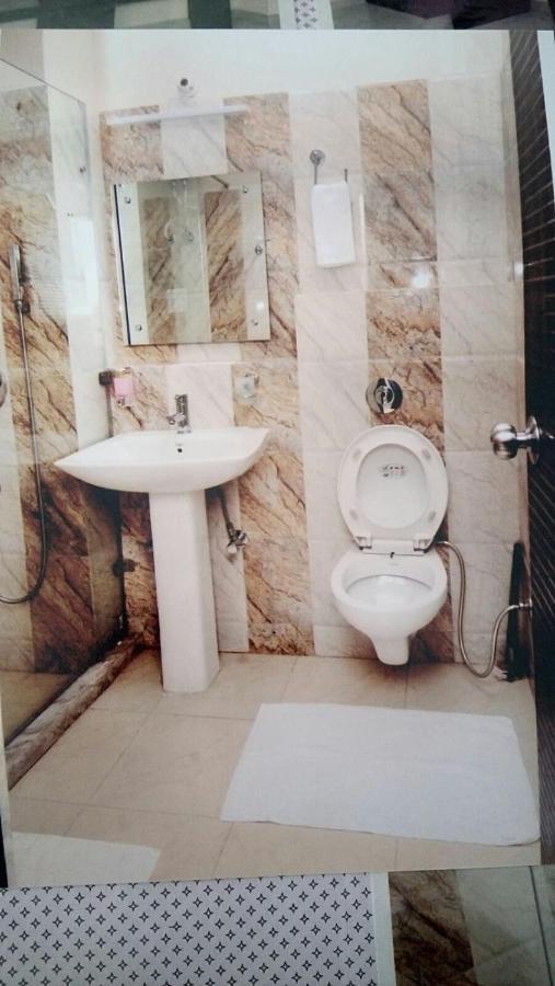 Hotel Golden Sunrise inn Amritsar Buitenkant foto